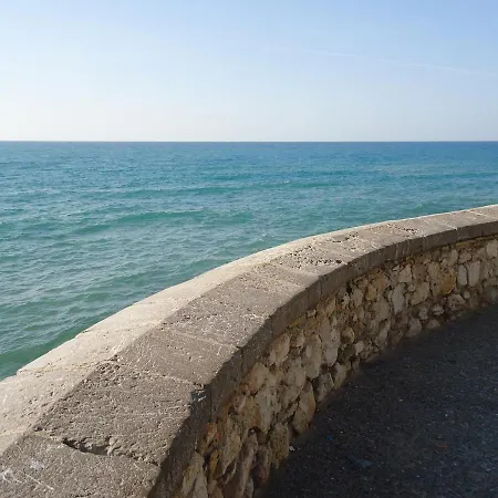 Dolce Lovely 锡切斯